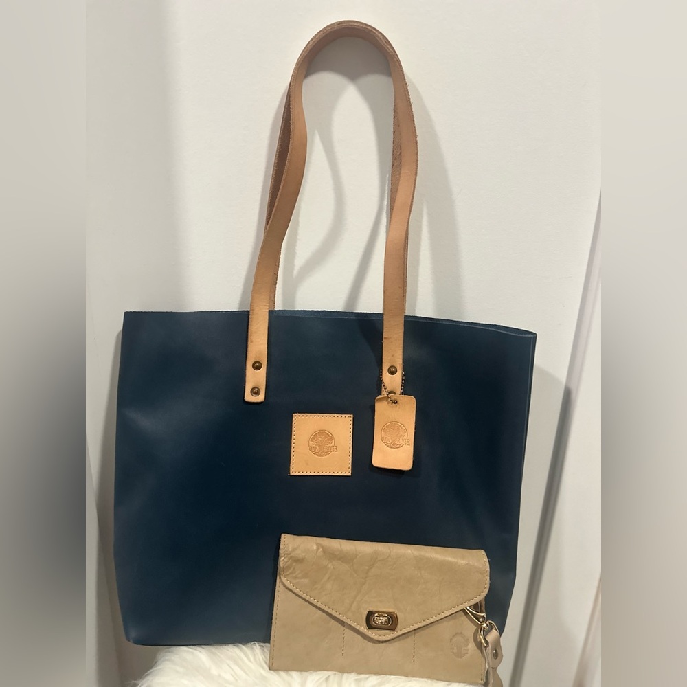Oak River Company tote